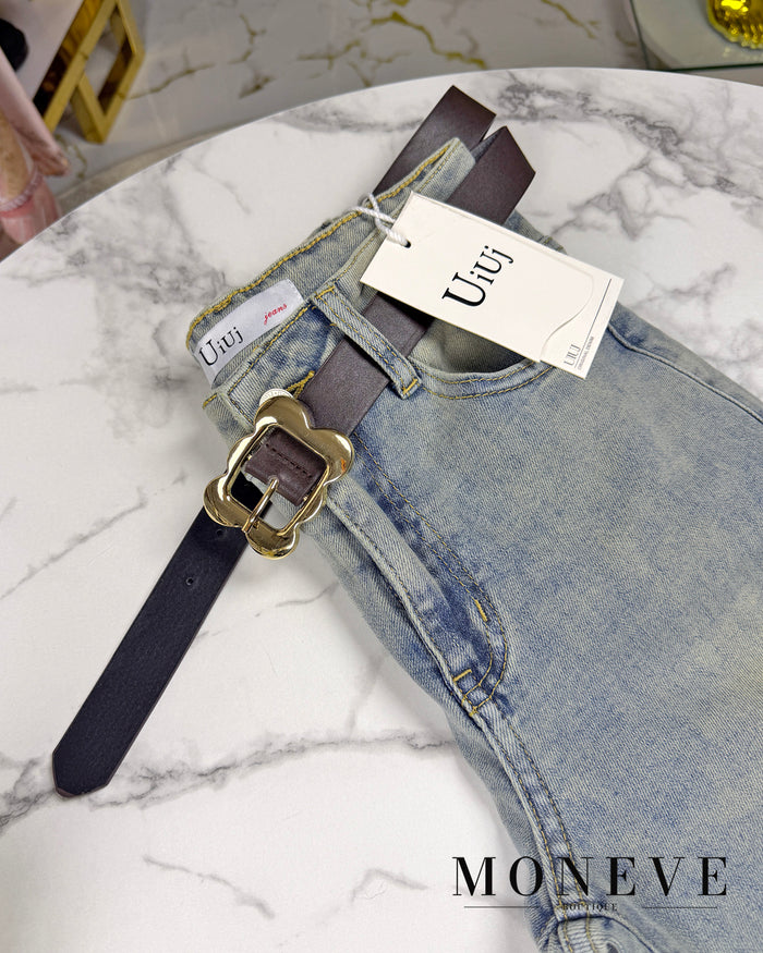 Jeansy Wide Leg z Paskiem – Vintage Blue Vibes — detal