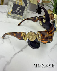 Geometryczne Okulary Tortoise Gold - Luksusowy Akcent Vintage — widok 2