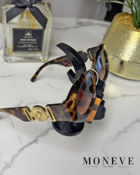 Geometryczne Okulary Tortoise Gold - Luksusowy Akcent Vintage — widok 3