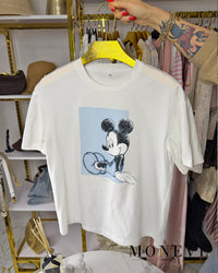 T-shirt Mickey Paris – Klasyczny Basic z Nutką Magii — widok 4