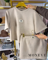 Beżowy Komplet Suede BG – T-shirt & Spódnica Mini Brandenburg Couture — widok 5