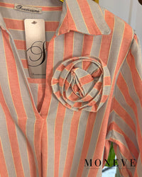 Sukienka Koszulowa z Kwiatem 3D – Pastel Stripes — widok 6